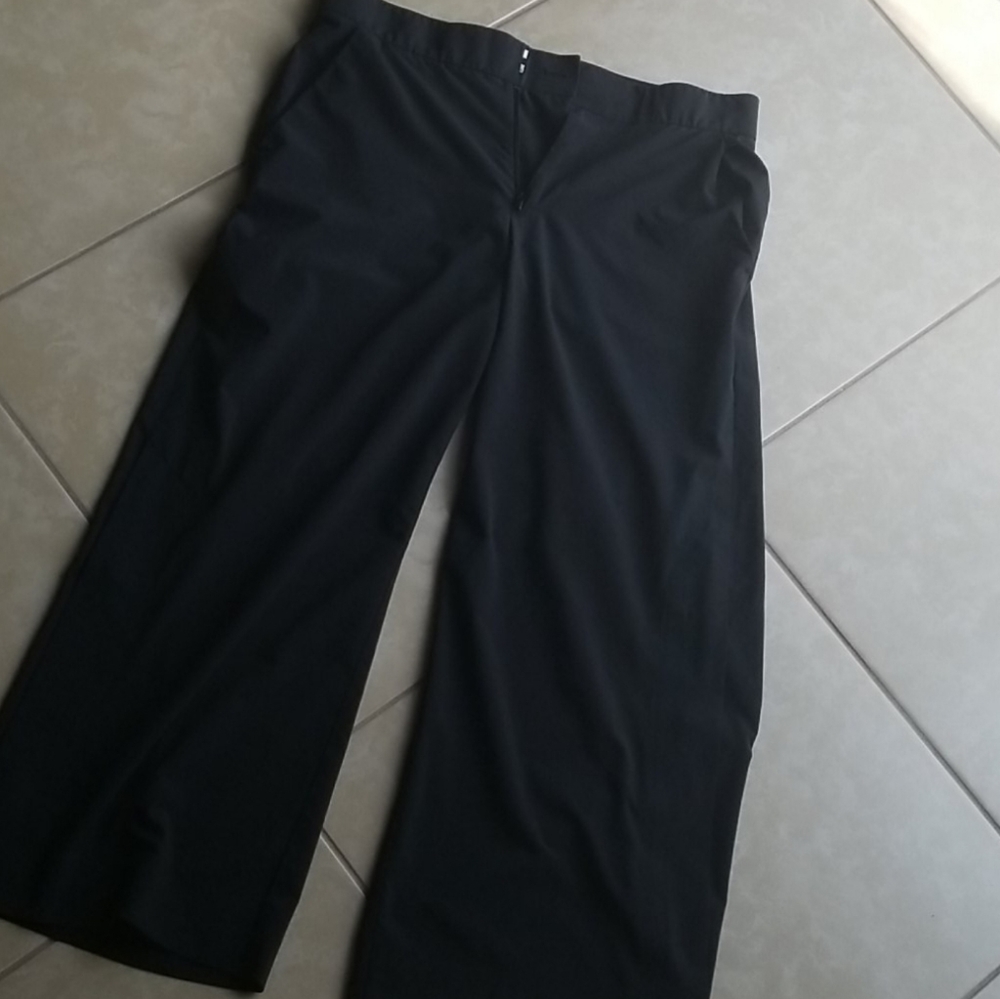 Athleta | Tribeca Wide leg crop pants size 4